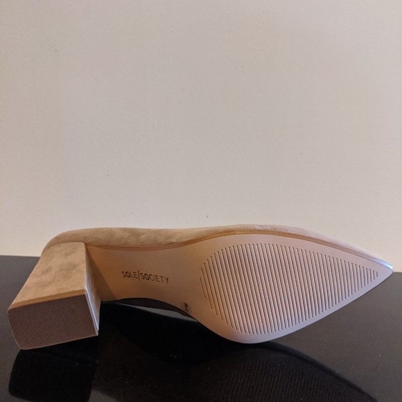 NWT Pointy toe Block Heel Pump - Sole Society CAPRA Shell (Beige) Women's Sz 10 - Picture 5 of 5